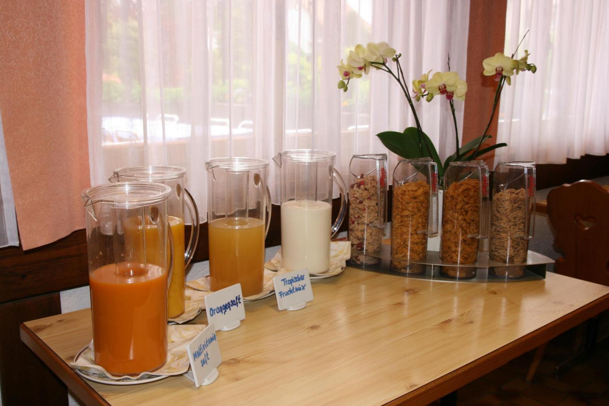 Hotel Glaernisch Hof Хорген Екстериор снимка