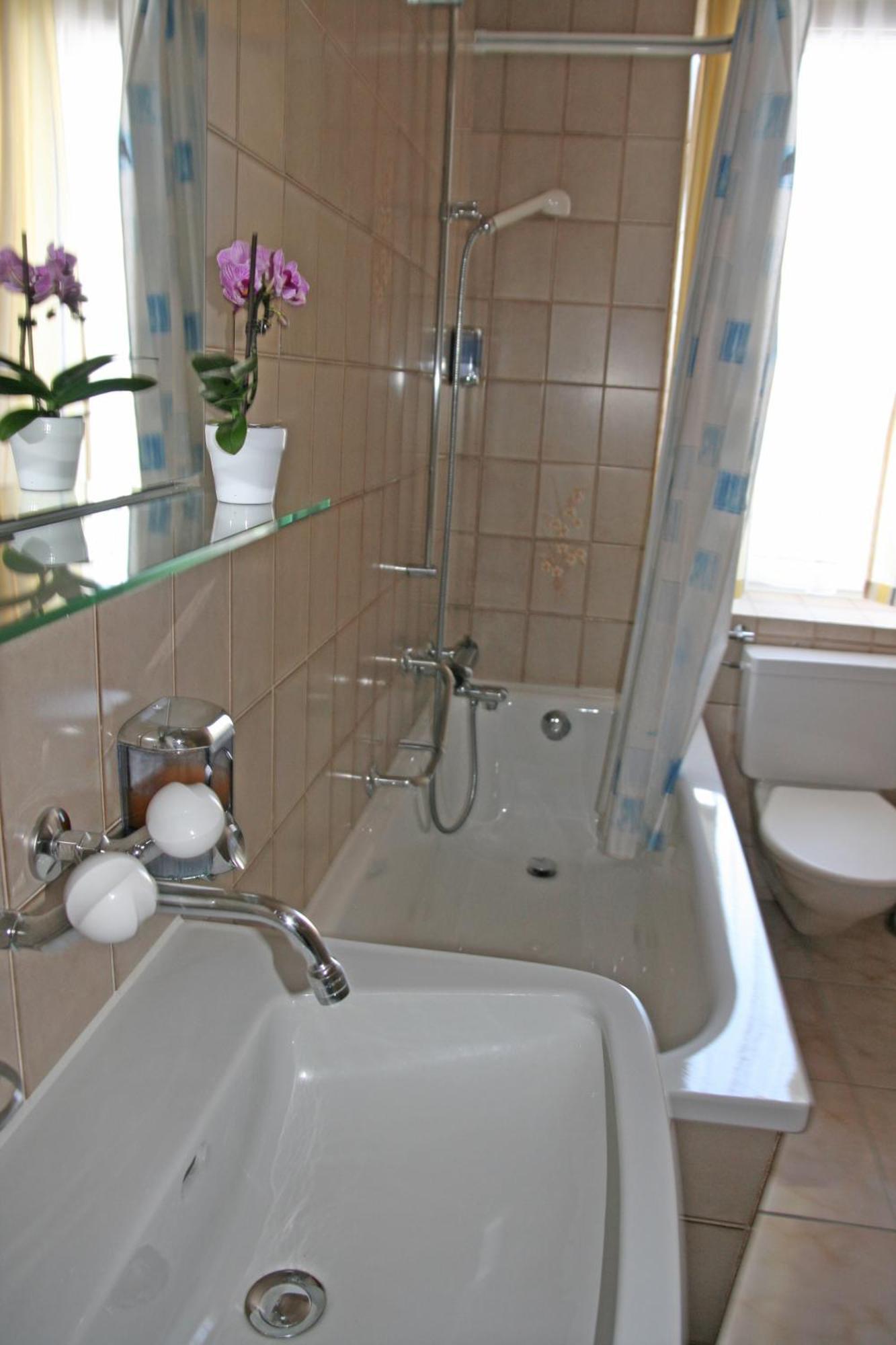 Hotel Glaernisch Hof Хорген Екстериор снимка