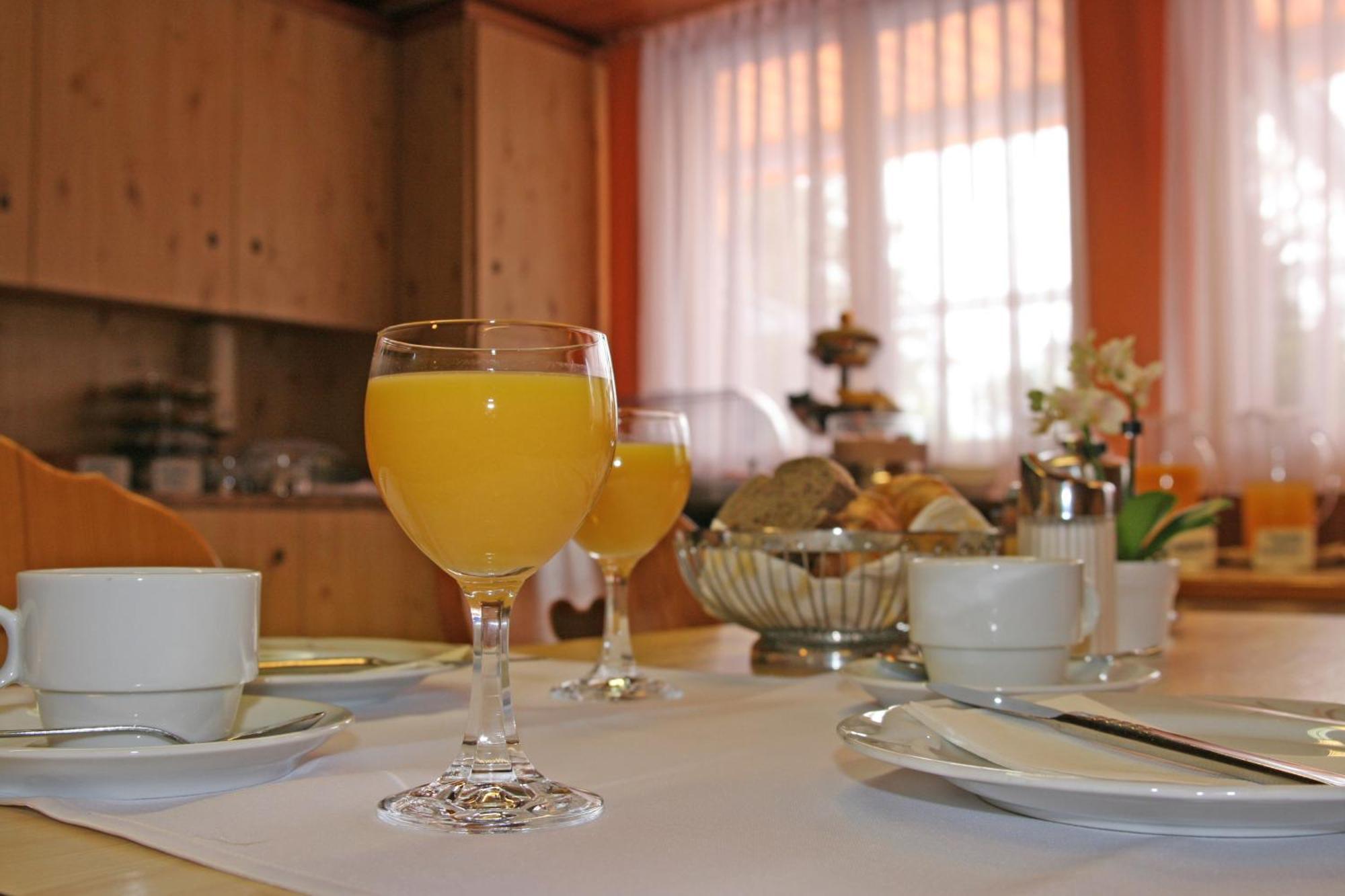 Hotel Glaernisch Hof Хорген Екстериор снимка