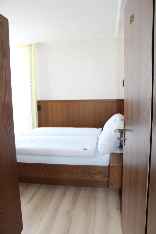 Hotel Glaernisch Hof Хорген Стая снимка