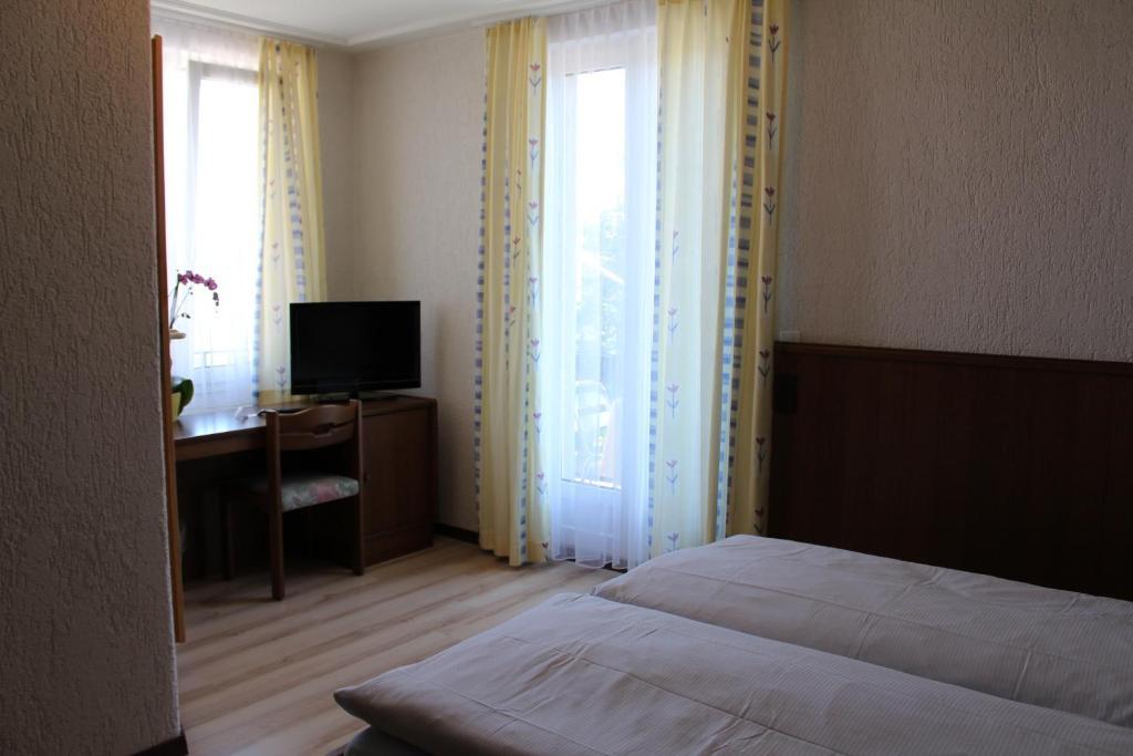Hotel Glaernisch Hof Хорген Стая снимка