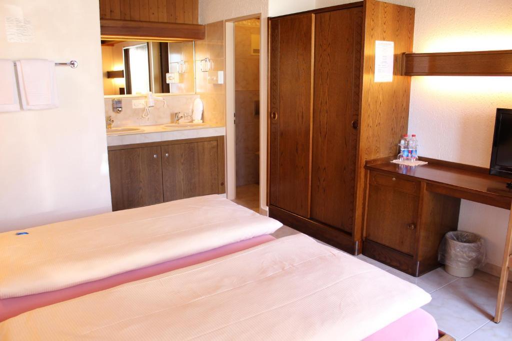 Hotel Glaernisch Hof Хорген Стая снимка