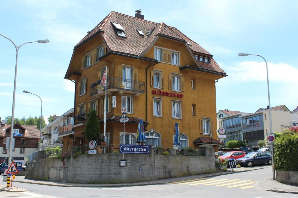 Hotel Glaernisch Hof Хорген Екстериор снимка